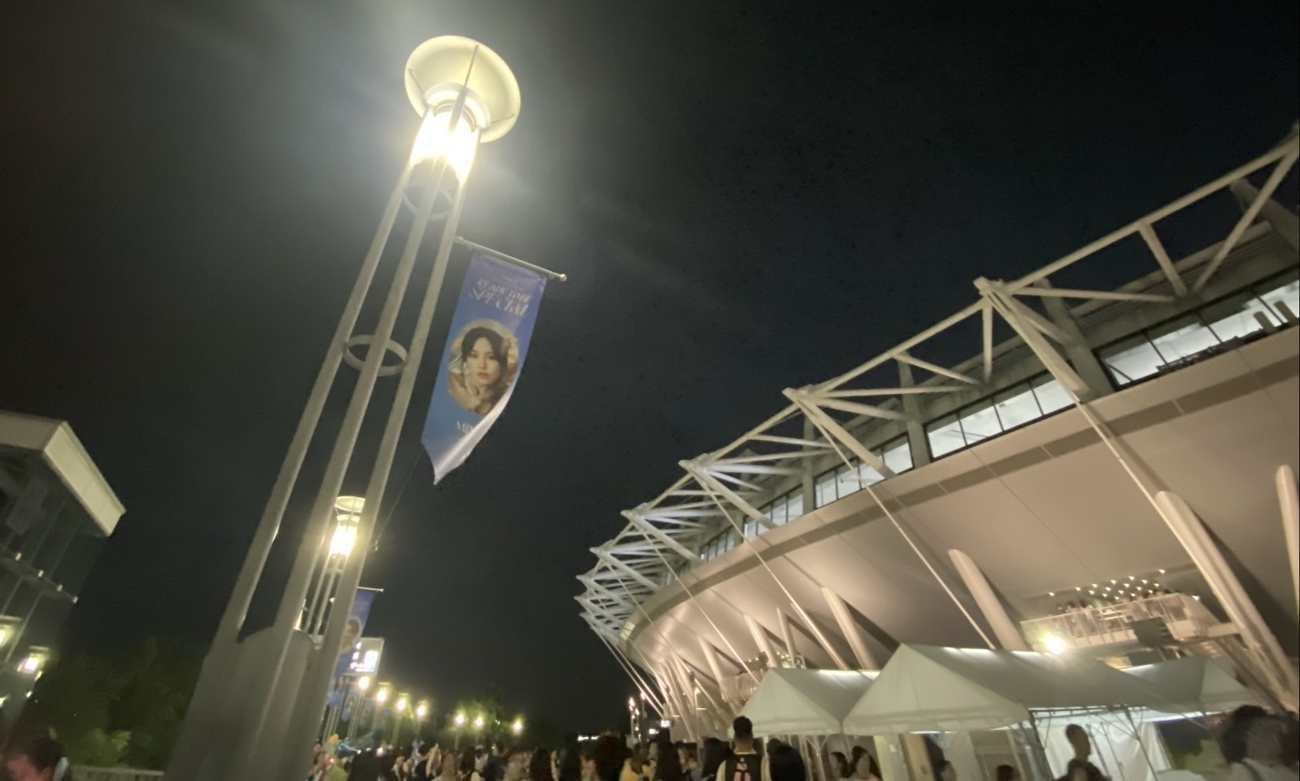 TWICE ライブ　ペンライト必要？　THIS IS FOR ready to be